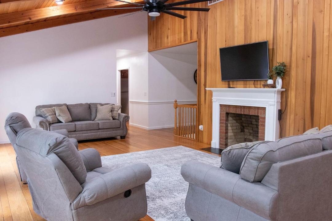 Photo of Livingroom in Morehead
