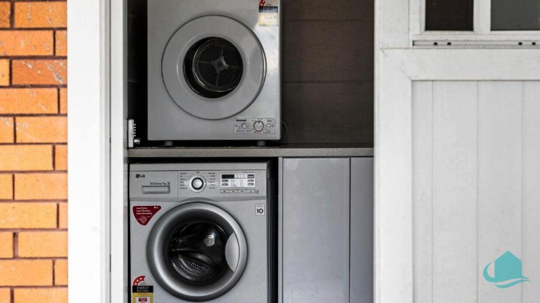 Photo of Others in Caves Beach