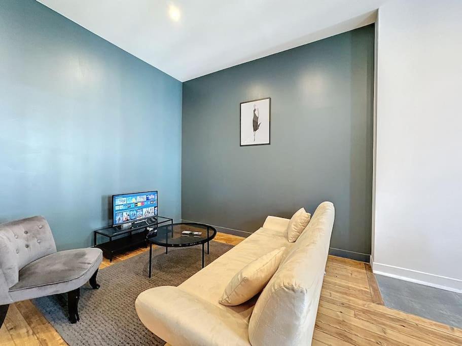 Photo of Livingroom in Charmettes - Bellecombe