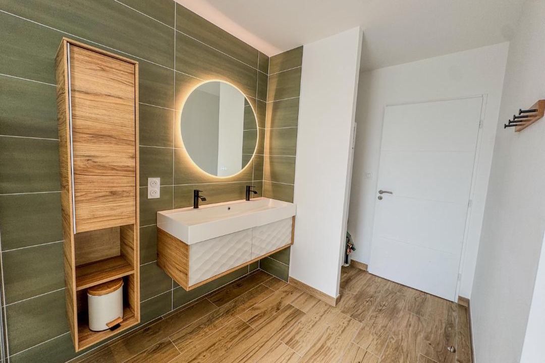Photo of Bathroom in Mouilleron-le-Captif