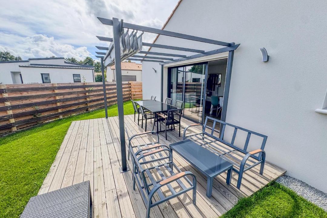 Photo of Patio Balcony in Mouilleron-le-Captif