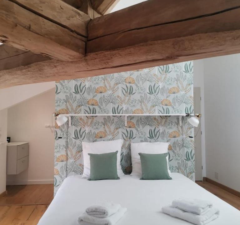 Photo of Bedroom in Sauveterre-Saint-Denis