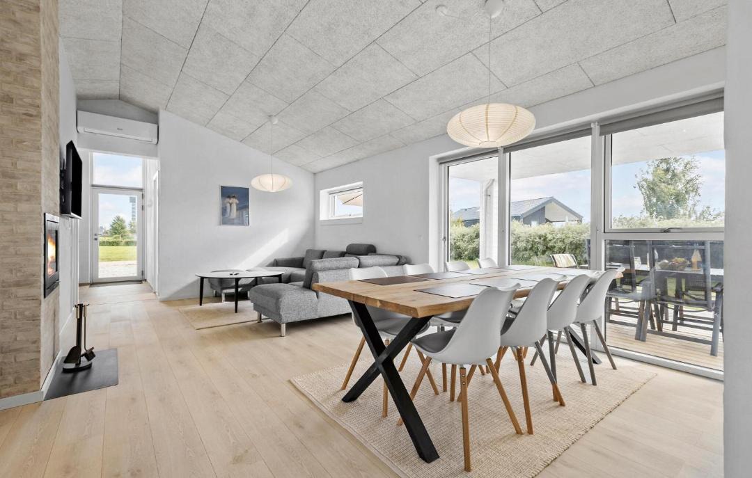Photo of Others in Flovt Strand