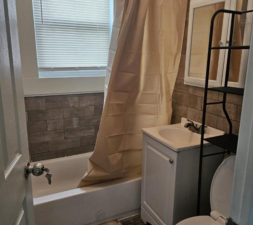 Photo of Bathroom in Irvington