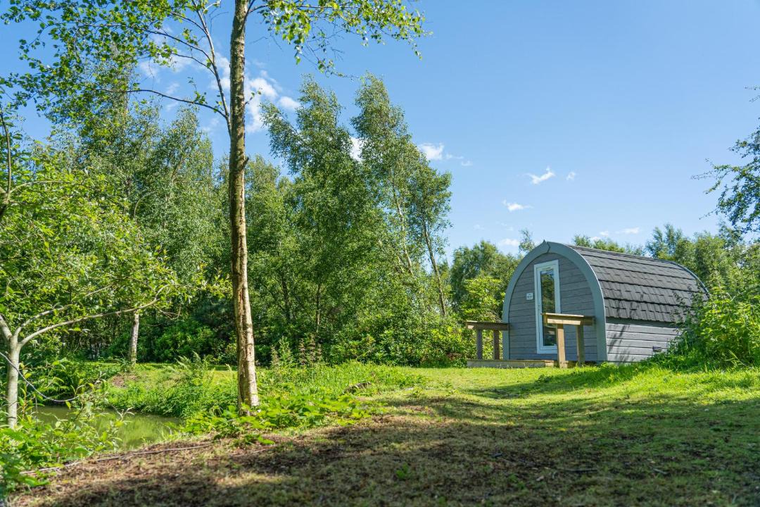 Photo of Others in Annan