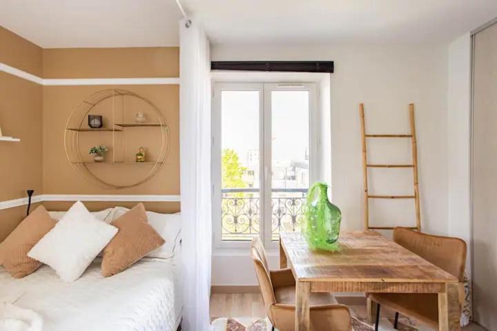 Photo of Bedroom in Boissy-Saint-Leger
