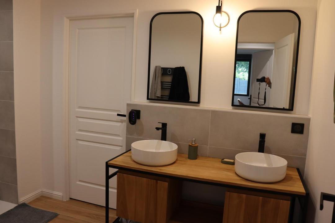 Photo of Bathroom in La Chapelle-d'Aligne