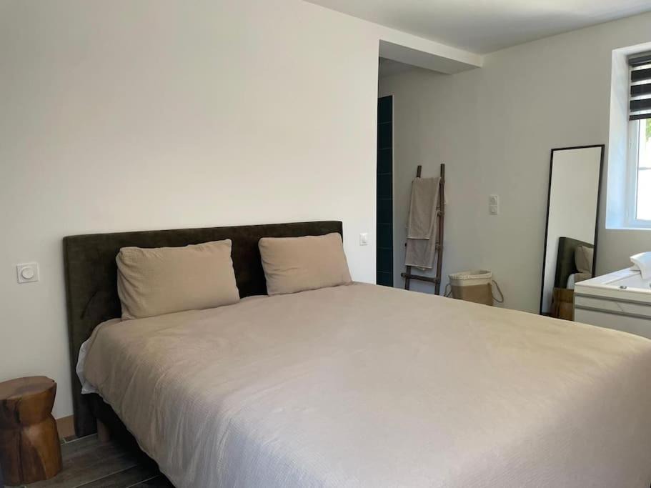 Photo of Bedroom in Lailly-en-Val