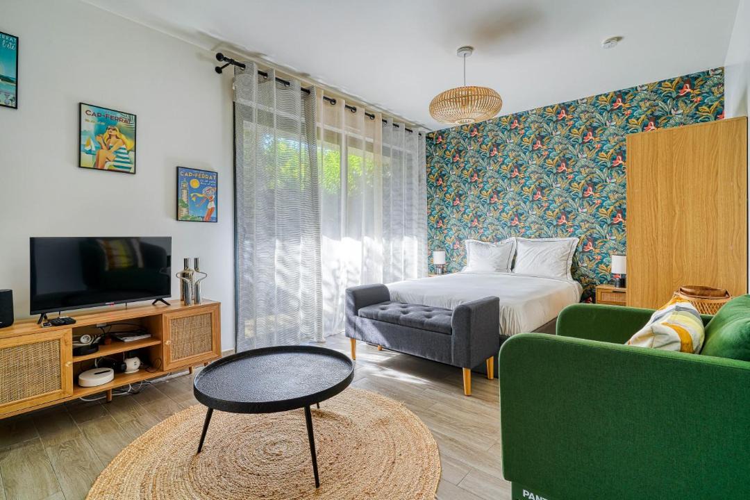 Photo of Others in Brunoy