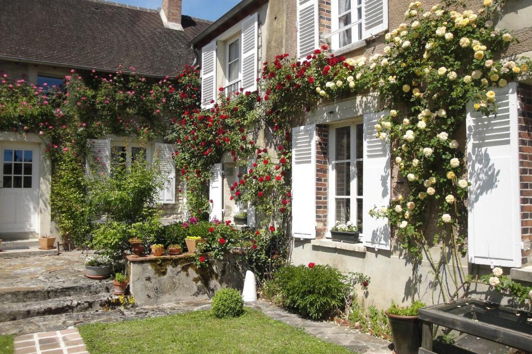 Photo of Others in Saint-Loup-de-Naud