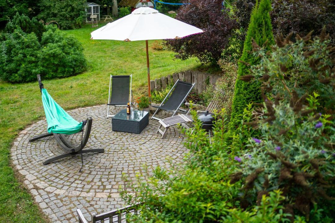 Photo of Others in Boderne