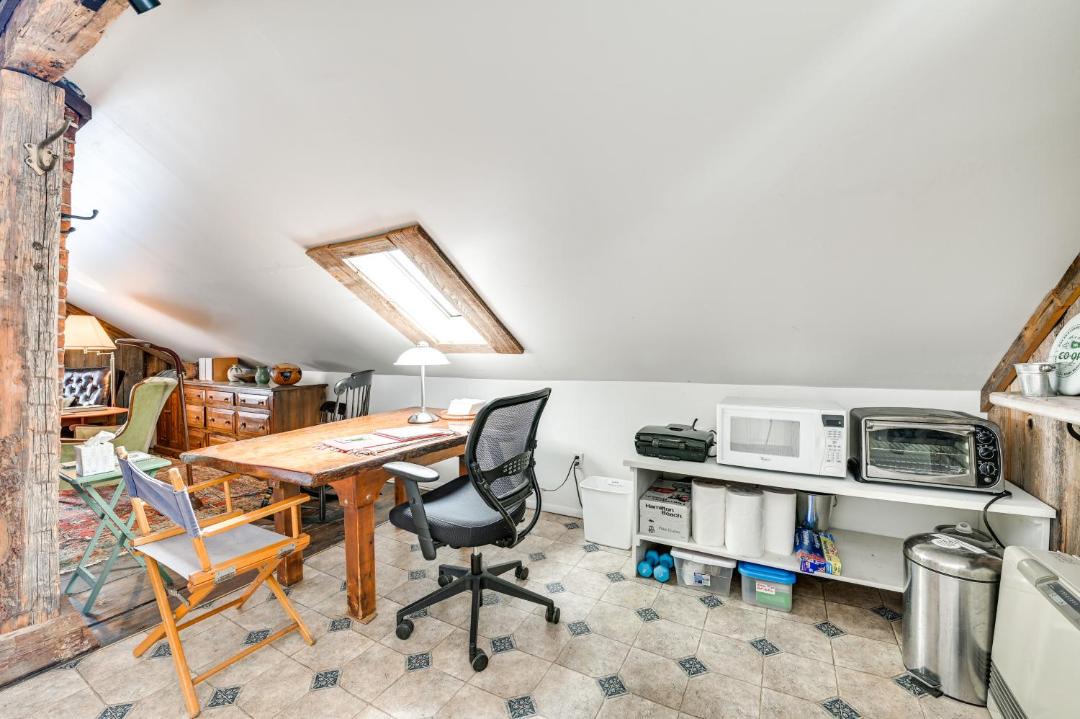 Photo of Others in Fleischmanns