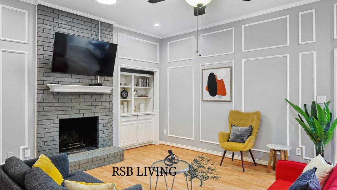 Photo of Livingroom in Far North Dallas