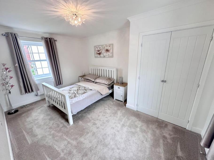 Photo of Bedroom in Coed-Y-Paen