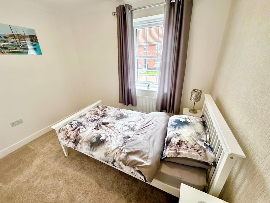 Photo of Bedroom in Coed-Y-Paen