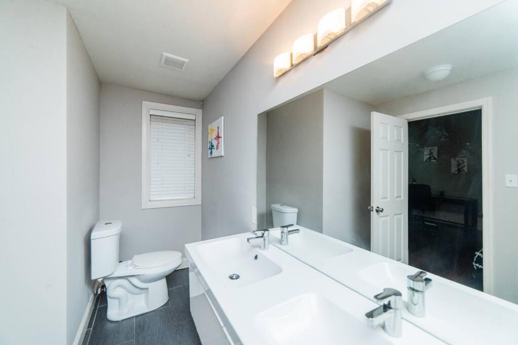 Photo of Bathroom in Allegheny-West
