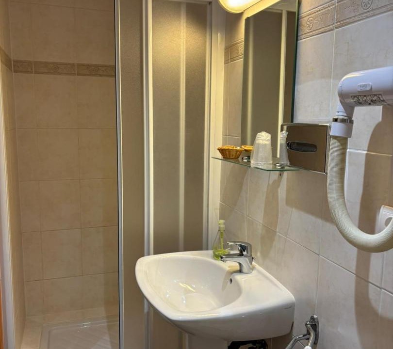 Photo of Bathroom in Battenheim