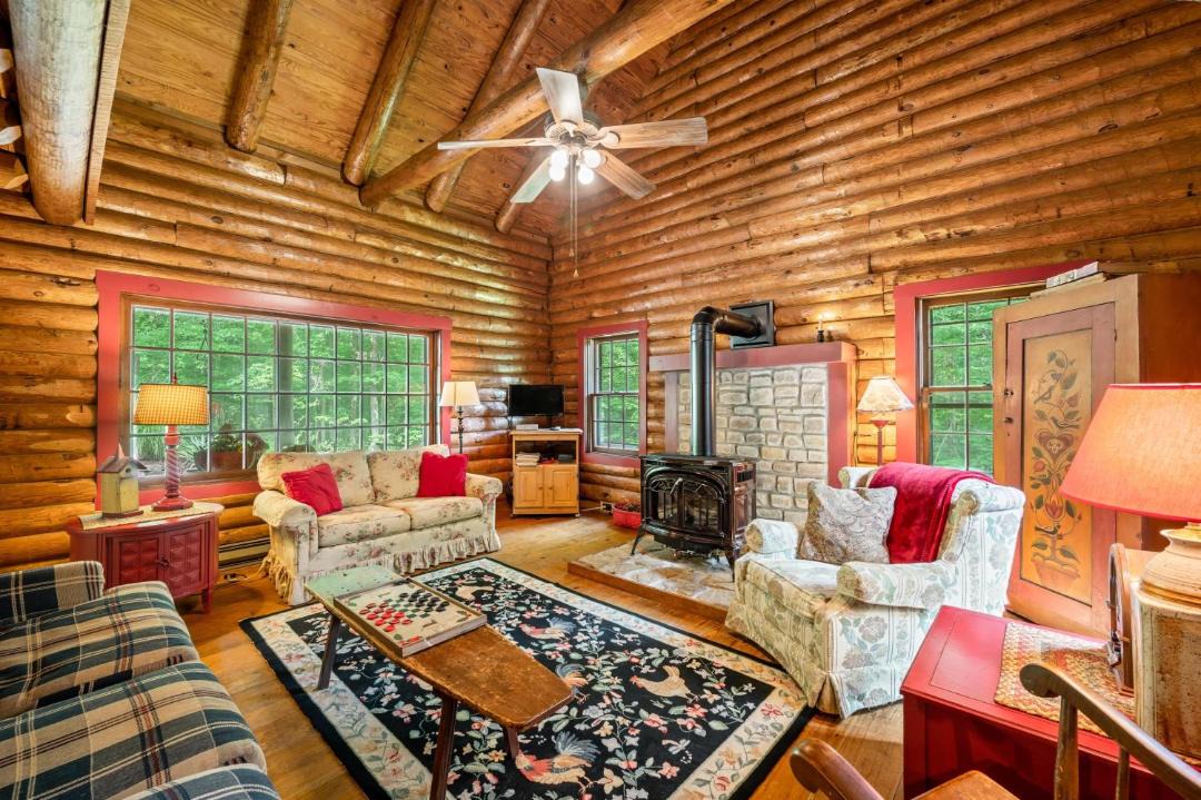 Photo of Others in Gnaw Bone