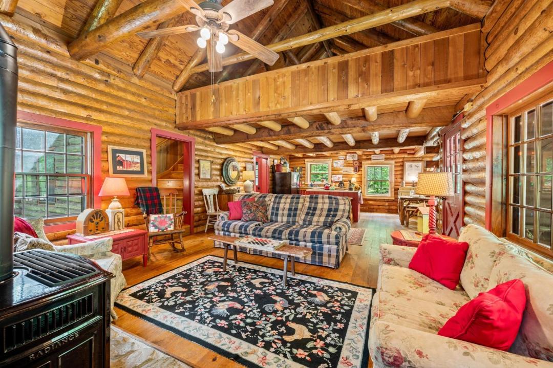 Photo of Others in Gnaw Bone