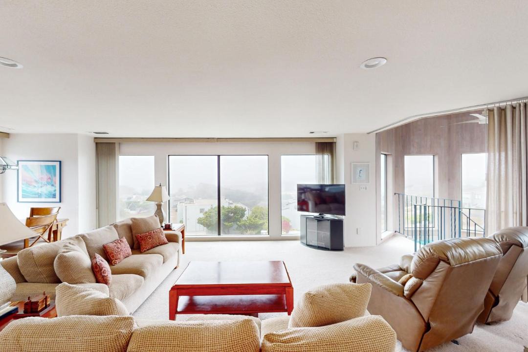 Photo of Livingroom in Bodega Bay
