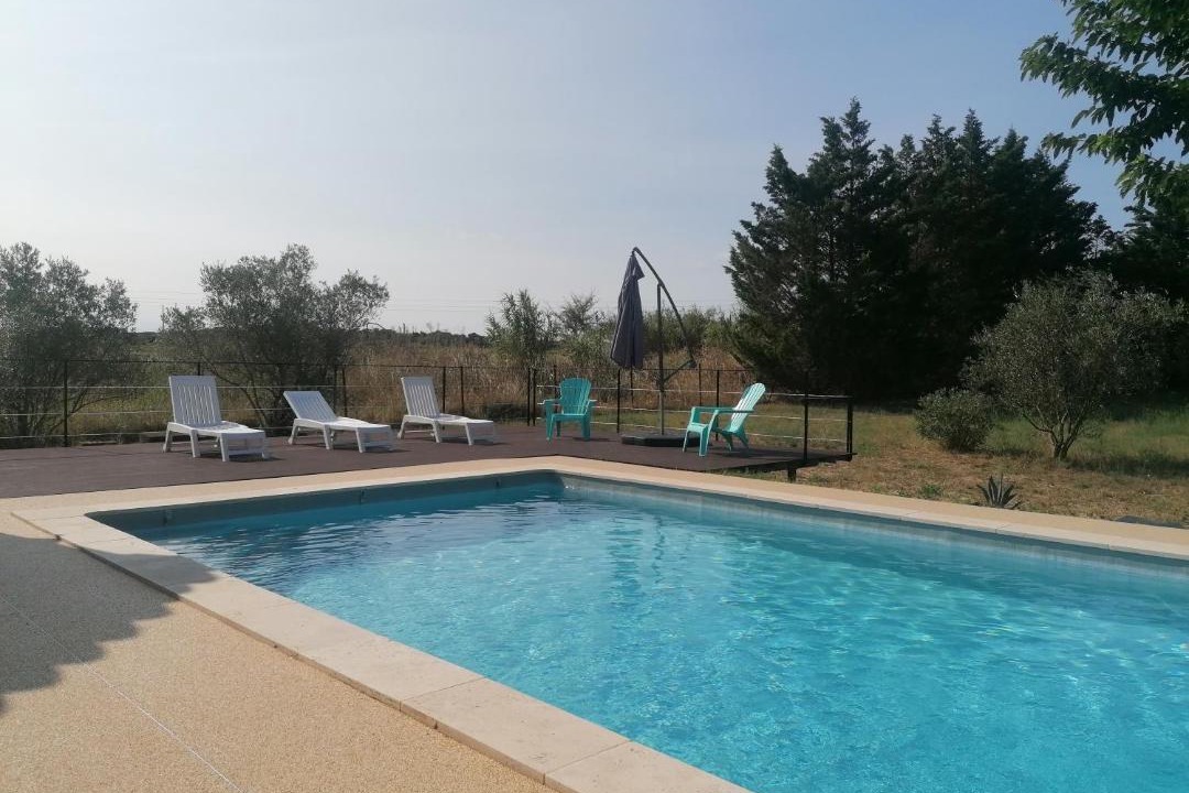 Photo of Others in Jonquieres-Saint-Vincent