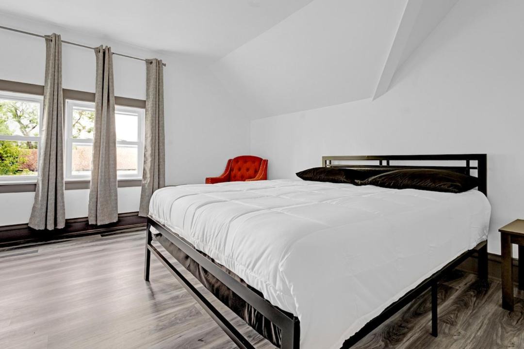 Photo of Bedroom in Niagara Falls