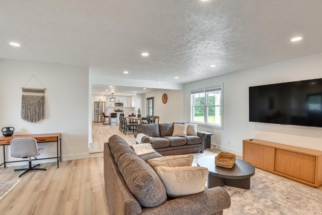 Photo of Livingroom in Middlebury