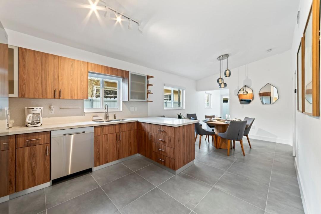 Photo of Kitchen in Hialeah