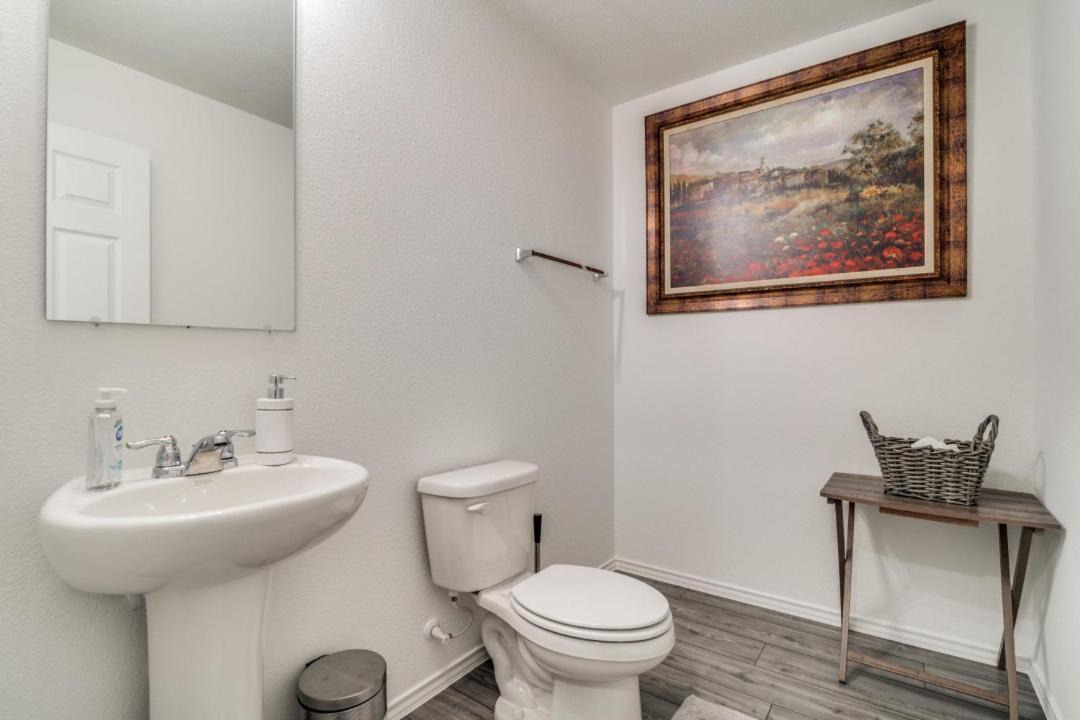 Photo of Bathroom in Royse City
