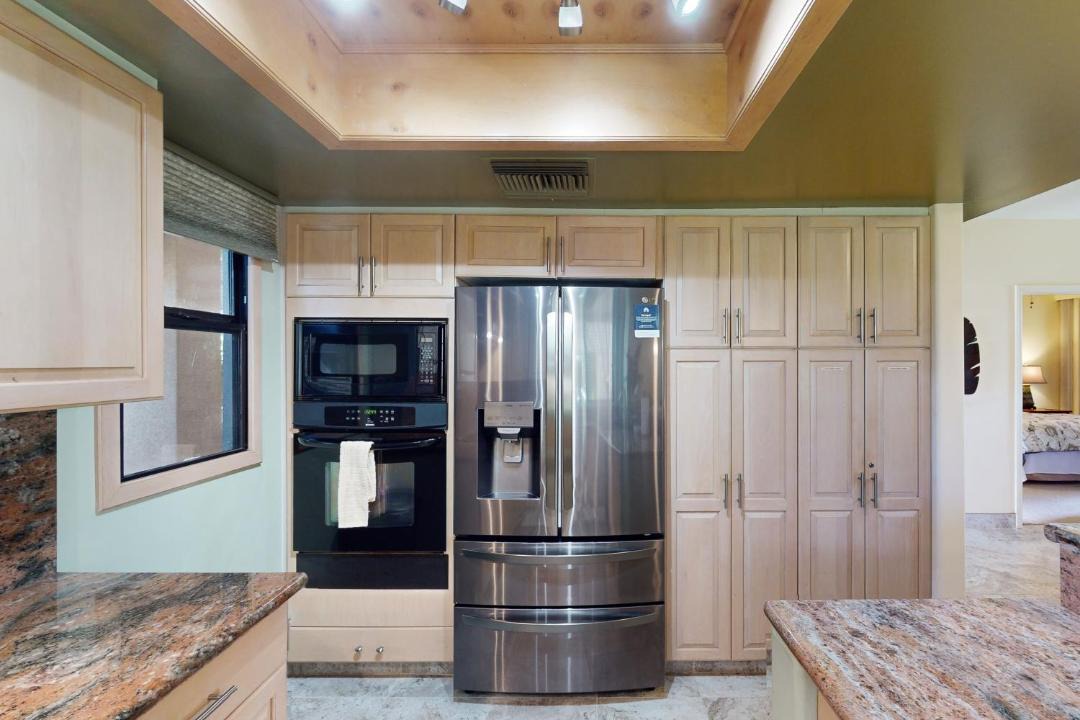 Photo of Kitchen in Waikoloa