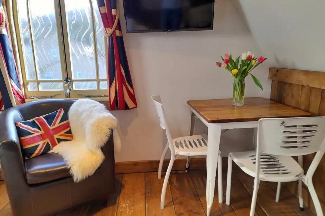 Photo of Others in Thames Ditton