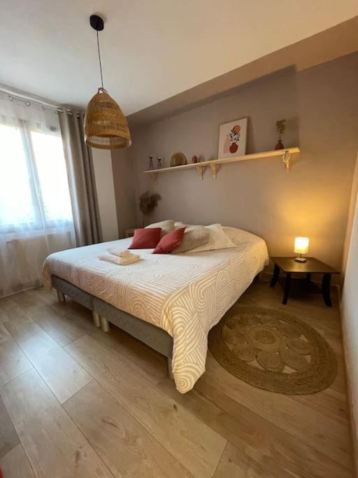 Photo of Bedroom in Ambrieres