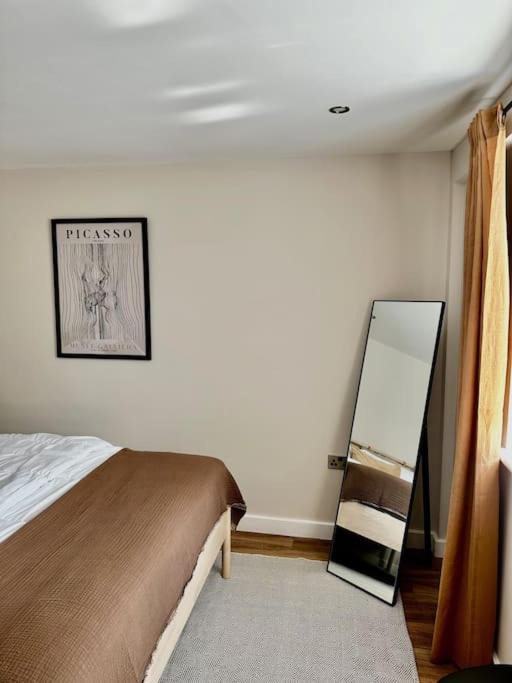 Photo of Bedroom in High Wycombe