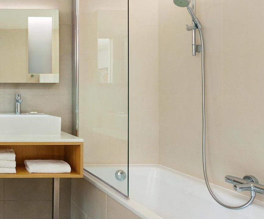 Photo of Bathroom in Aiguerelles