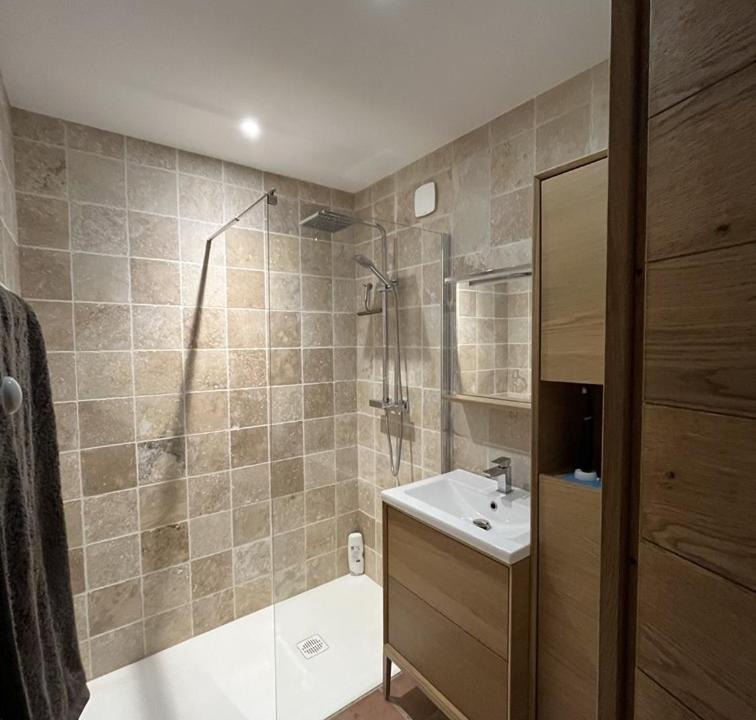 Photo of Bathroom in Saint-Creac