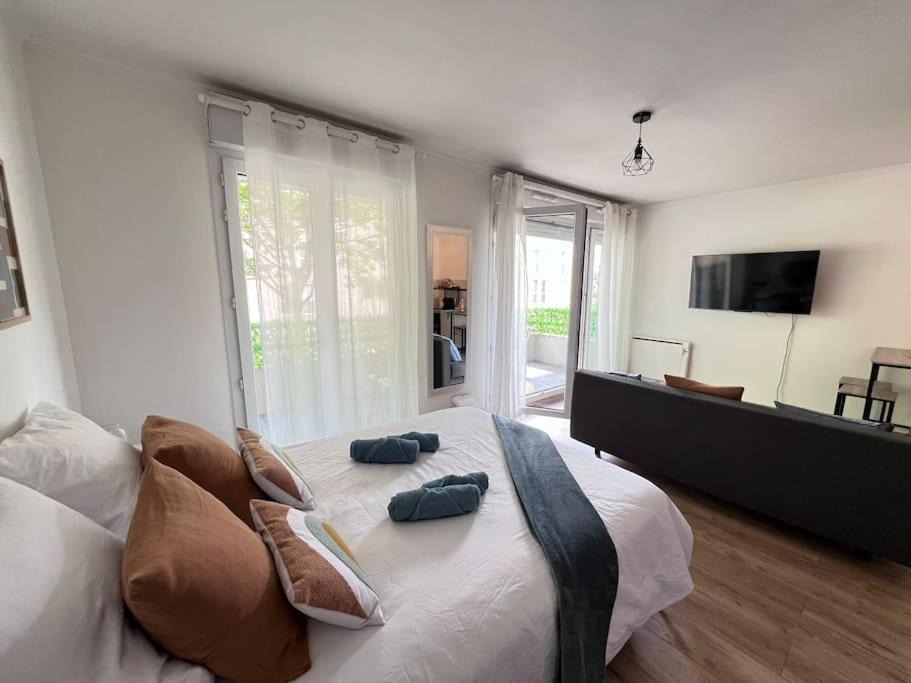 Photo of Bedroom in Rosny-sous-Bois