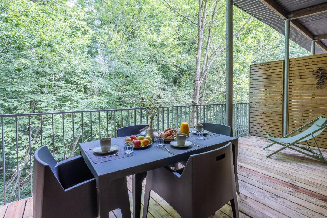 Photo of Patio Balcony in Eppe-Sauvage