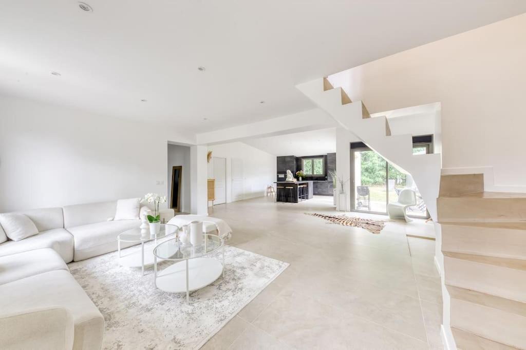 Photo of Others in Le Plessis-Bouchard