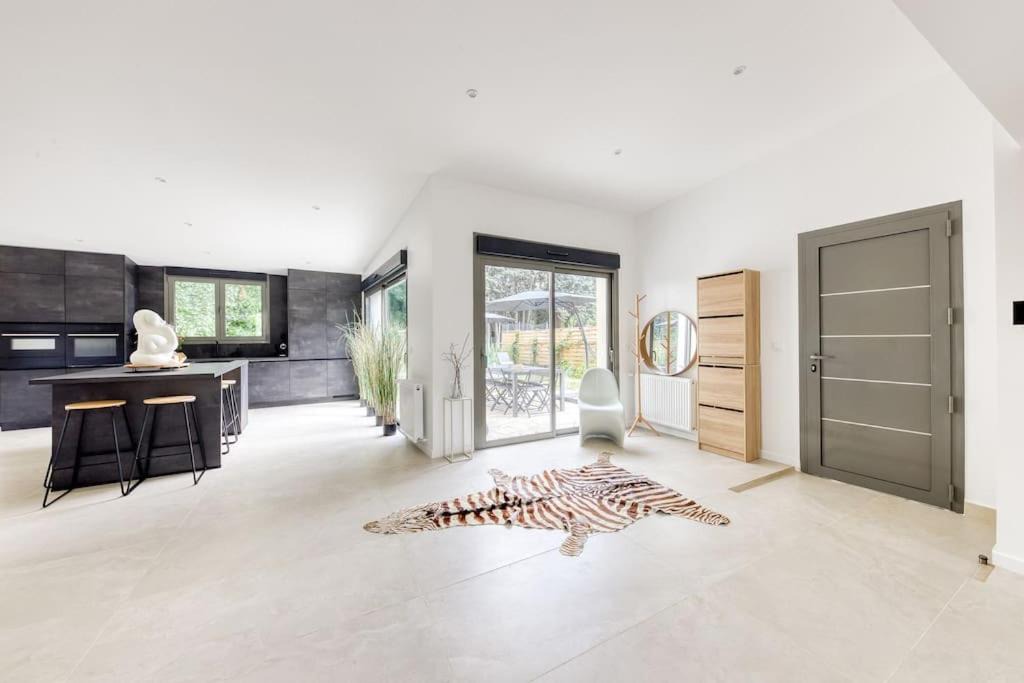 Photo of Others in Le Plessis-Bouchard