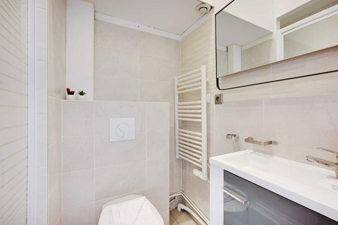 Photo of Bathroom in Gare