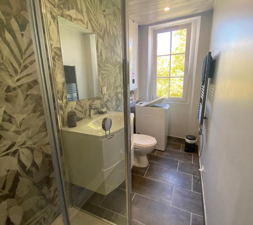 Photo of Bathroom in Les Mees