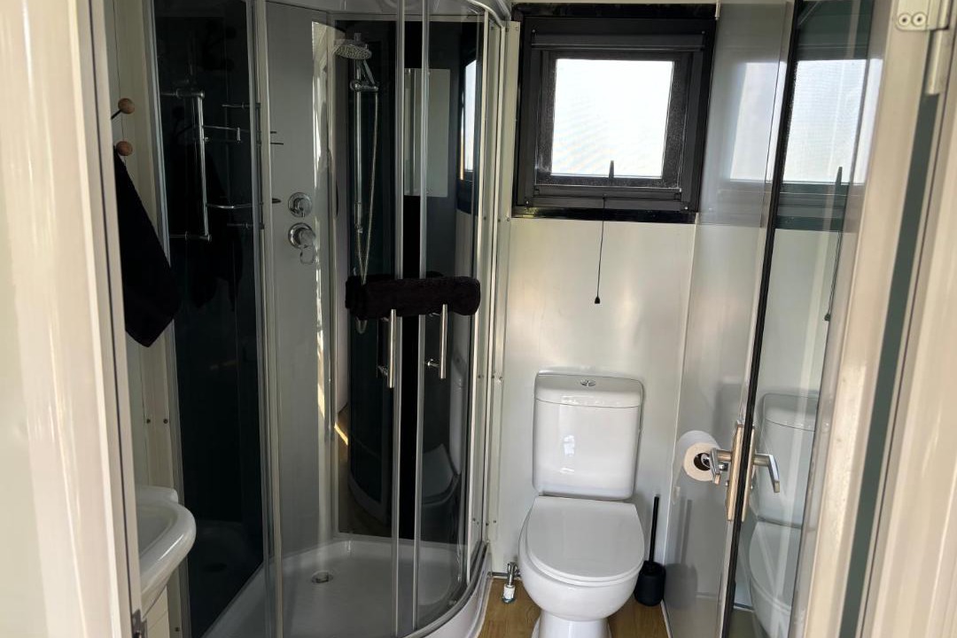Photo of Bathroom in Longlands
