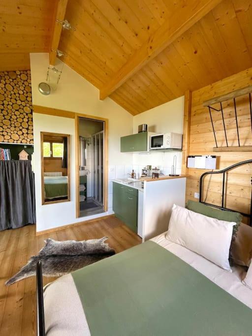 Photo of Others in Gap