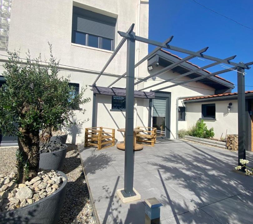 Photo of Others in Sablons