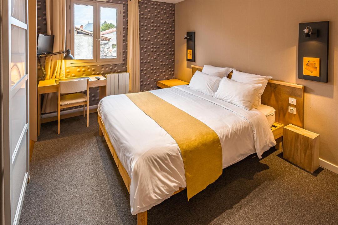 Photo of Bedroom in Ennezat