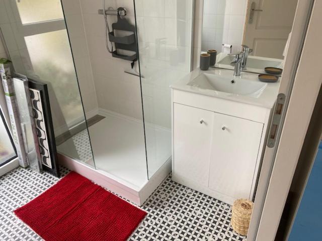 Photo of Bathroom in La Gueriniere