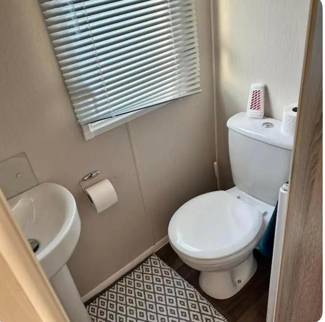 Photo of Bathroom in Rhyd-y-clafdy