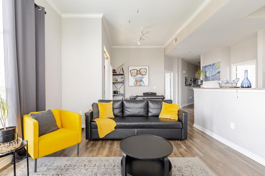 Photo of Livingroom in Dallas