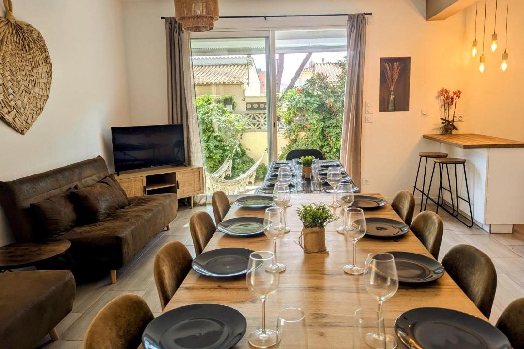 Photo of Others in La Jetee