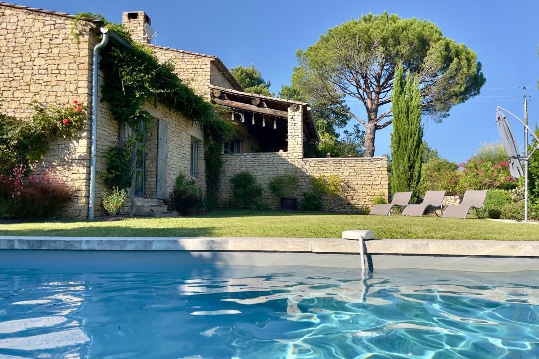 Photo of Others in Murs